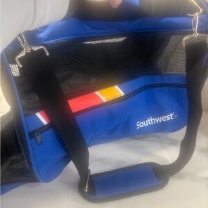 Official southwest pet carrier